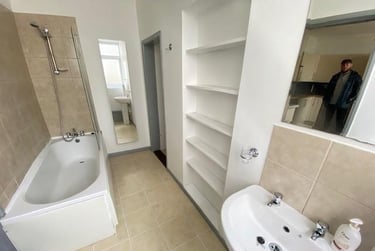 4 bed house, Seymour Avenue, Lipson, Plymouth, PL48RA - Image 6